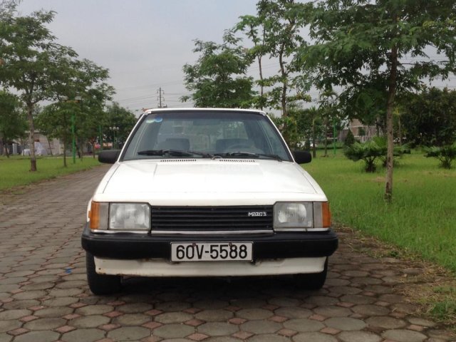 Cần bán gấp Mazda 323 đời 1984, màu trắng, nhập khẩu chính hãng, giá chỉ 50 triệu