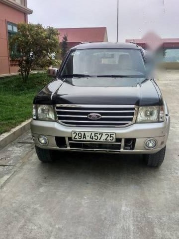 Cần bán lại xe Ford Everest đời 2005