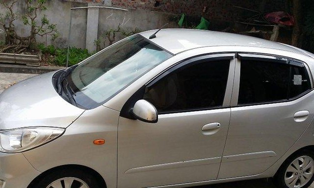 Bán xe cũ Hyundai i10 năm 2011, màu bạc, nhập khẩu