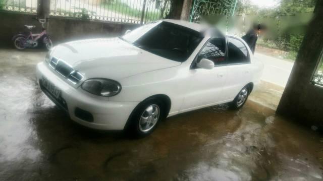 Bán xe cũ Daewoo Lanos đời 2004, màu trắng như mới, giá chỉ 105 triệu