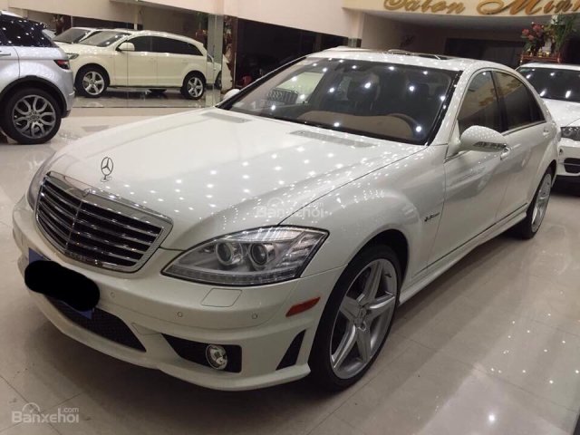 Cần bán xe Mercedes đời 2009, màu trắng, nhập khẩu