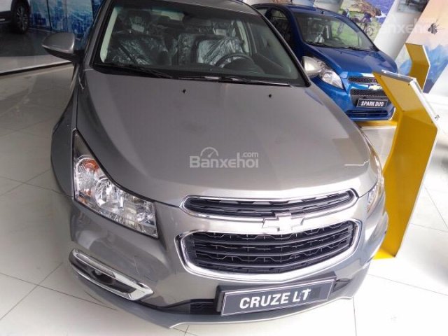 Chevrolet Cruze năm 2017, giá cạnh tranh, khuyến mãi hấp dẫn