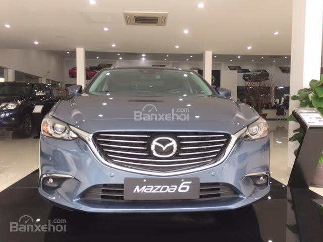 Cần bán Mazda 6 F/L đời 2017, màu xanh lam