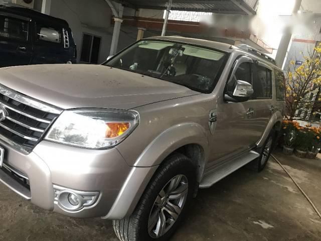 Bán Ford Everest 2012, màu ghi hồng, giá bán 660tr