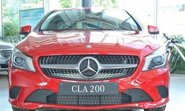 Bán Mercedes CLA200 đời 2017, màu đỏ, nhập khẩu chính hãng