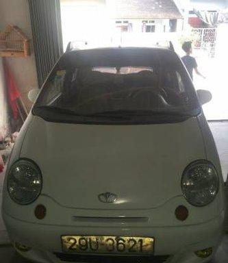 Bán xe cũ Daewoo Matiz MT 2004, màu trắng, giá tốt