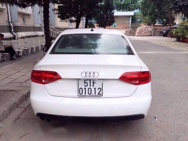 Bán Audi A4 đời 2010, màu trắng, 860 triệu