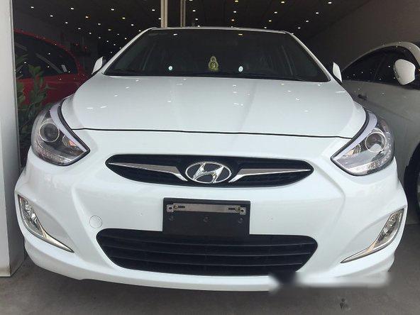 Xe Hyundai Accent 1.4 AT đời 2014, màu trắng, giá chỉ 528 triệu