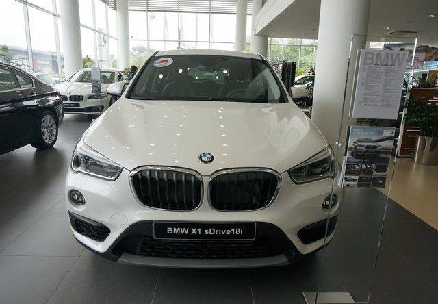 Euro Auto BMW 4S Long Biên bán xe BMW X1 Driver 18i AT đời 2017, màu trắng, nhập khẩu