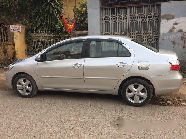 Bán Toyota Vios E 2009, màu bạc, giá 365tr