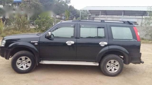 Cần bán xe Ford Everest đời 2008, màu đen chính chủ