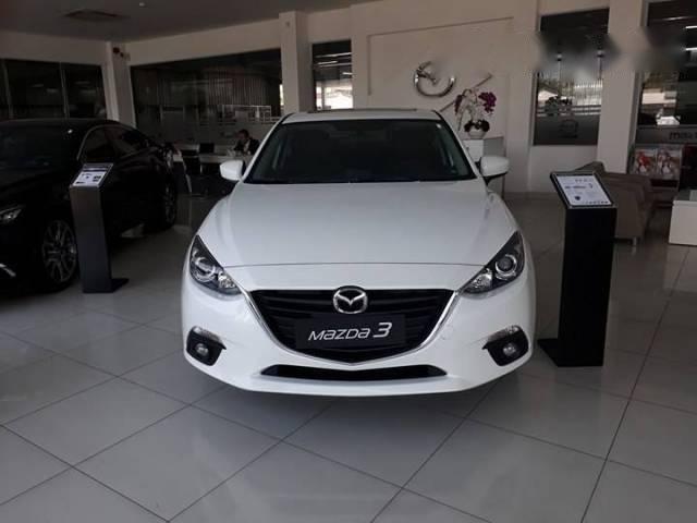 Bán xe Mazda 3 đời 2016, màu trắng, giá tốt