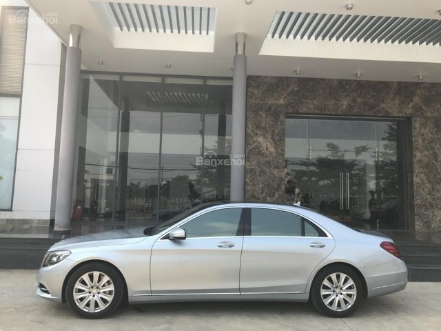 Chính chủ bán xe Mercedes S400 2014, màu xanh bạc