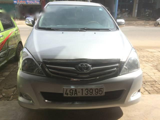 Chính chủ cần bán Toyota Innova J đời 2007, màu bạc