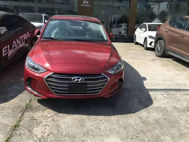 Bán ô tô Hyundai Elantra 2.0AT đời 2016, màu đỏ giá cạnh tranh