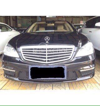 Cần bán gấp Mercedes đời 2010, màu đen, nhập khẩu nguyên chiếc đã đi 44.678 km