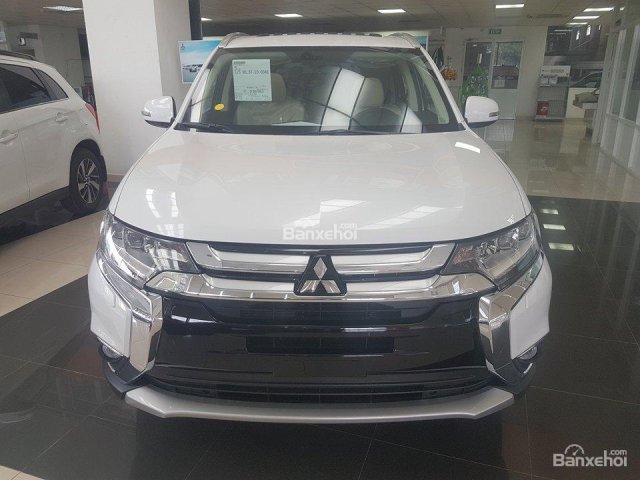 Mitsubishi Outlander đời 2017, xe nhập khẩu, giá cực tốt, giao cực nhanh, liên hệ ngay 0947460066