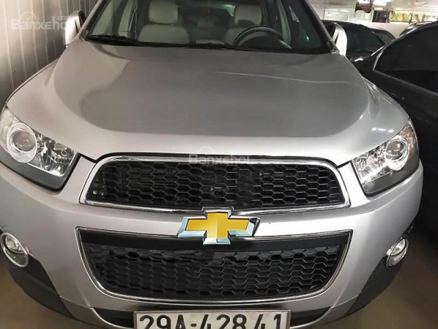 Bán ô tô Chevrolet Captiva LTZ đời 2011, màu bạc số tự động