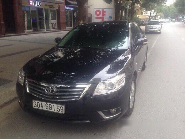 Tôi cần bán xe Toyota Camry đời 2010, màu đen chính chủ giá cạnh tranh