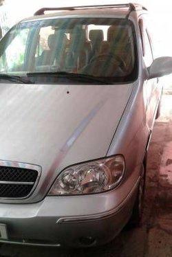 Bán xe Kia Carnival đời 2007, màu trắng số sàn