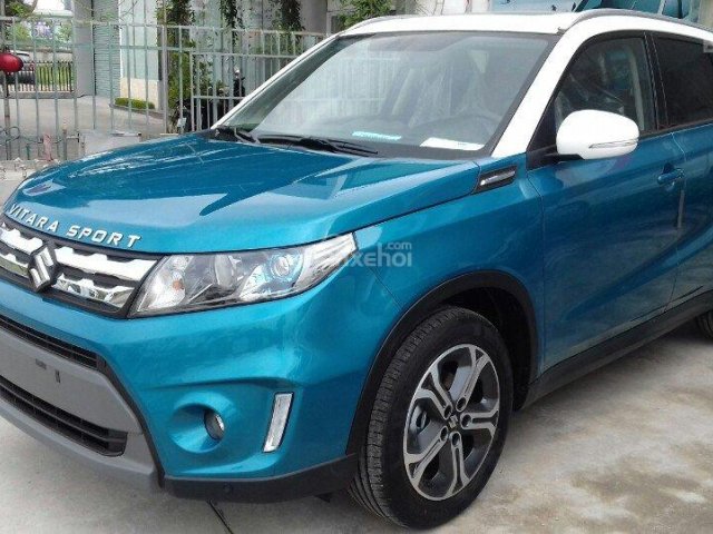 Bán xe Suzuki Vitara 2017 màu xanh dương nóc trắng, xe giao ngay, đủ màu - LH: 0985547829