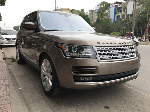 Bán xe LandRover Range Rover HSE model 2017, màu vàng xuất Mỹ, giá tốt nhất thị trường giao ngay - LH: 0902008844