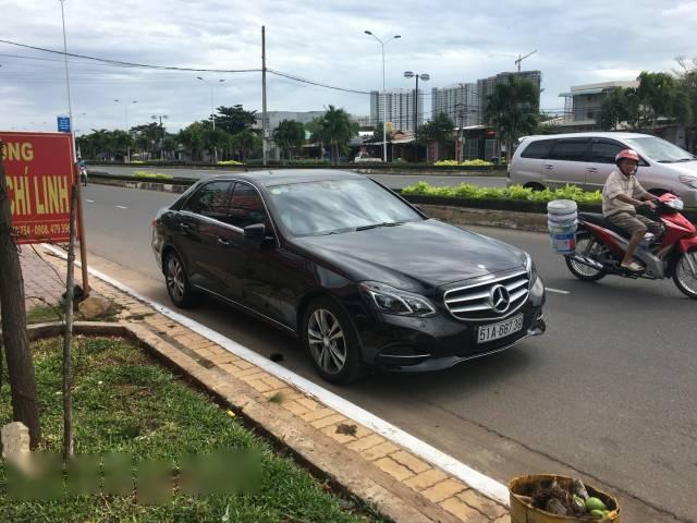 Bán xe Mercedes E250 đời 2014, màu đen