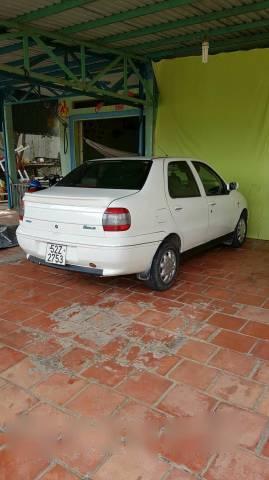 Cần bán gấp Fiat Siena đời 2002, màu trắng