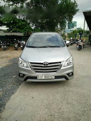 Bán xe cũ Toyota Innova G đời 2015, màu bạc, giá tốt