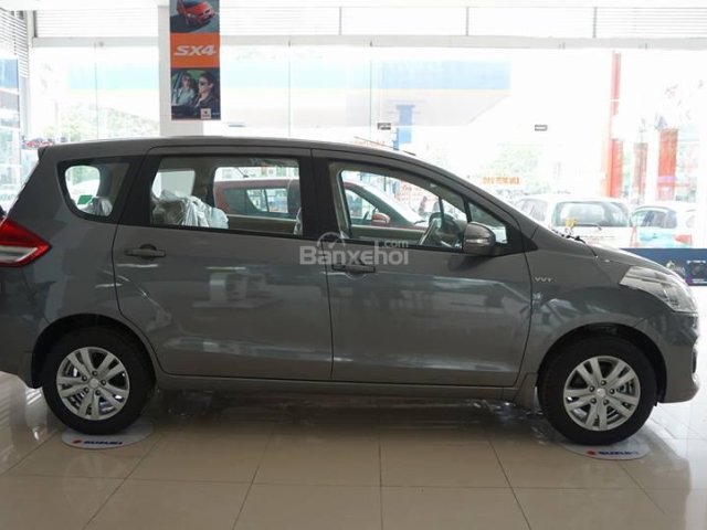 Suzuki Ertiga 2017- Khuyến mãi 70 triệu - Đủ màu, xe có sẵn - liên hệ: 0906612900