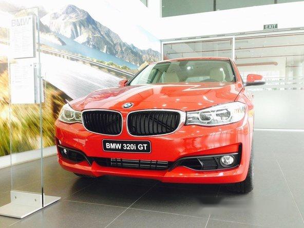 Bán BMW 3 Series 320i GT AT đời 2017, màu đỏ, nhập khẩu nguyên chiếc