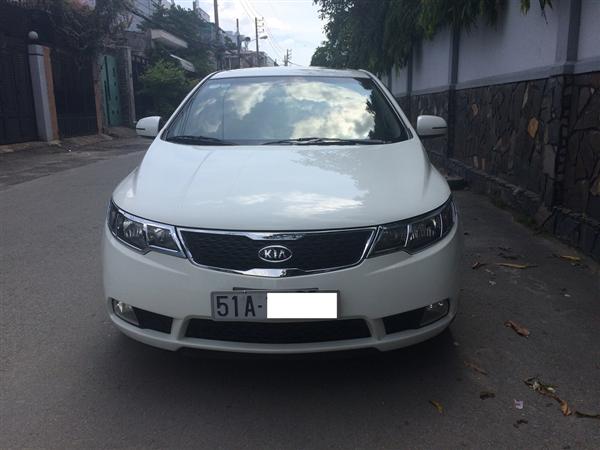 Cần bán lại xe Kia Forte SX đời 2011, màu trắng, chính chủ, giá chỉ 485 triệu