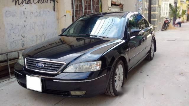 Bán Ford Mondeo 2.5 V6 đời 2004, màu đen chính chủ