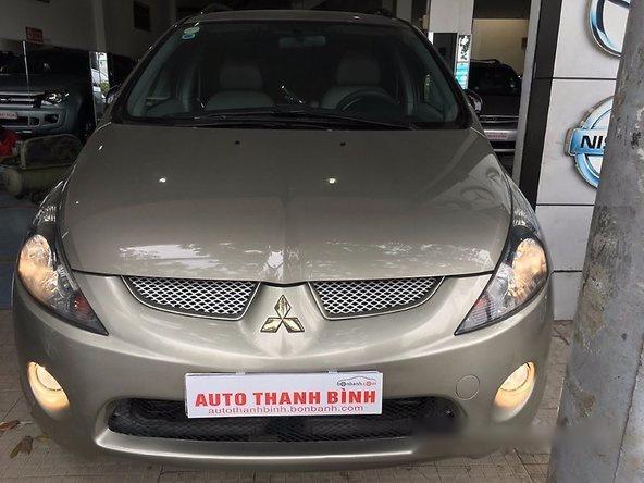 Cần bán gấp Mitsubishi Grandis 2.4 Mivec đời 2007, màu vàng xe gia đình, giá 545tr