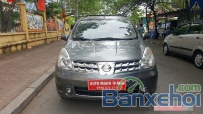 Cần bán lại xe Nissan Livina đời 2013, chính chủ giá cạnh tranh