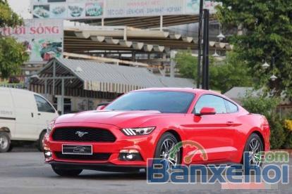 Cần bán xe Ford Mustang EcoBoost 2.3L đời 2014, màu đỏ