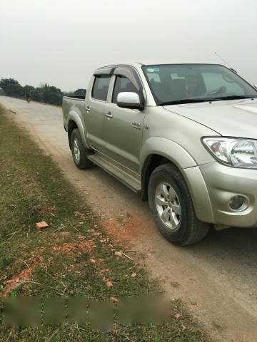 Chính chủ cần bán xe cũ Toyota Hilux 3.0 đời 2010, giá tốt