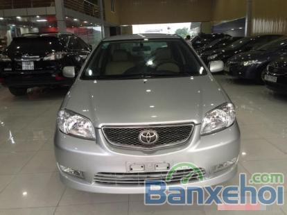 Cần bán Toyota Vios đời 2004, 245tr