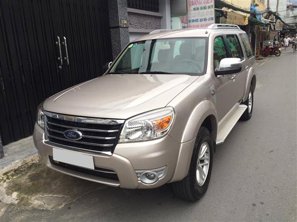 Bán Ford Everest đời 2010, số sàn, giá chỉ 595 triệu