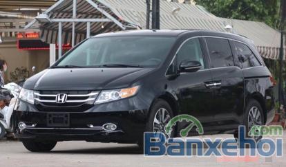 Bán xe Honda Odyssey đời 2016