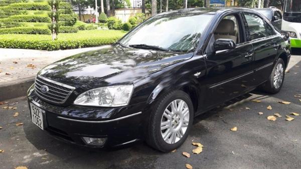 Cần bán xe Ford Mondeo 2.0 V6 đời 2004, màu đen, giá 345tr