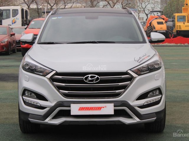 Bán ô tô Hyundai Tucson 2.0AT đời 2015, màu bạc, nhập khẩu nguyên chiếc, 939tr