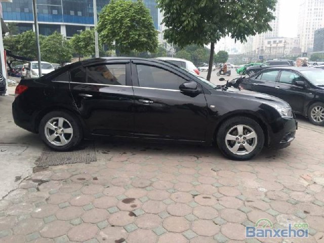 Bán Chevrolet Cruze đời 2011, số sàn, giá 415tr