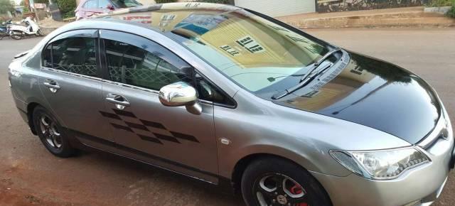 Chính chủ bán Honda Civic đời 2007, màu bạc, giá tốt