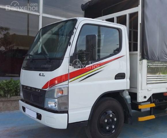 Xe tải Fuso Canter 4.7- 1.9 tấn, giá hợp lí