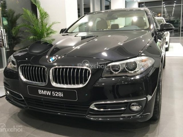 BMW 5 Series 528i 2017, màu đen, nhập khẩu chính hãng, giá rẻ nhất toàn quốc