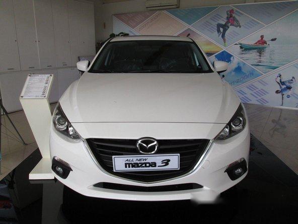 Bán xe Mazda 3 1.5 đời 2017, màu trắng