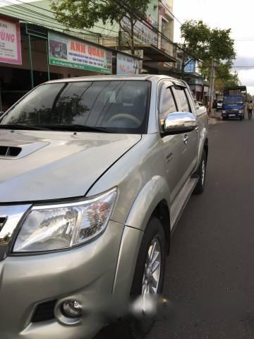 Bán Toyota Hilux đời 2013, màu bạc, nhập khẩu chính hãng, giá chỉ 560 triệu