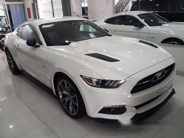 Bán ô tô Ford Mustang GT 50 đời 2015, màu trắng, nhập khẩu