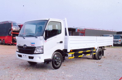 Bán xe Hino 300 Series tải 4.8 tấn đời 2016, giá tốt ở Hino Bình Dương